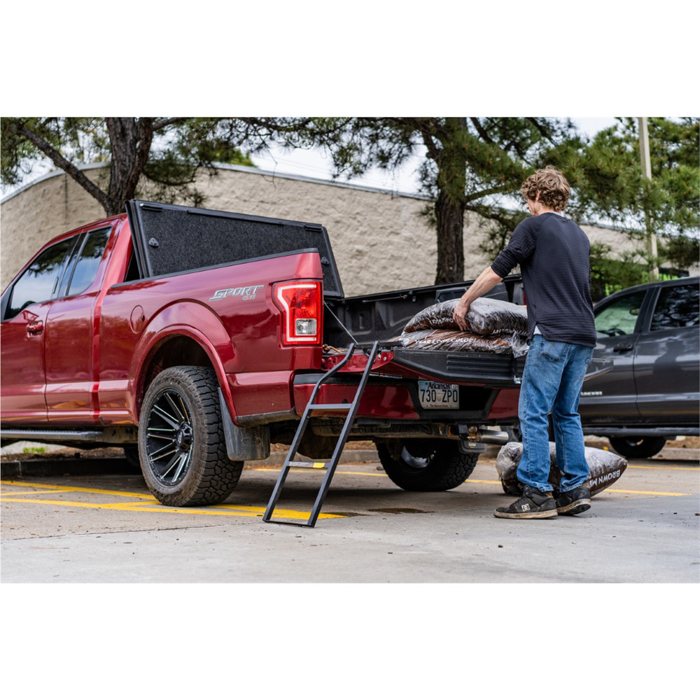 Traxion 5-100 Tailgate Ladder