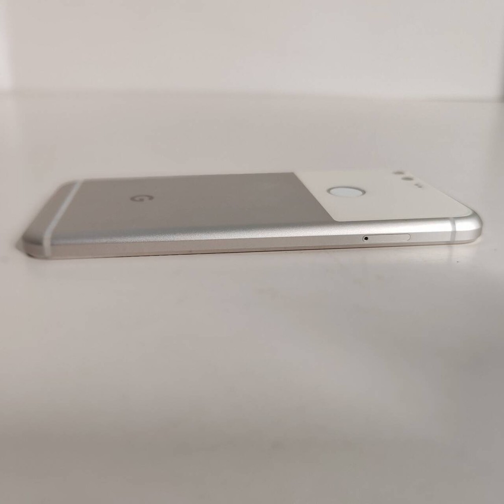 Original Google Pixel (1st Gen) - 2016 Pixel XL Unlocked 4G 32/128GB android