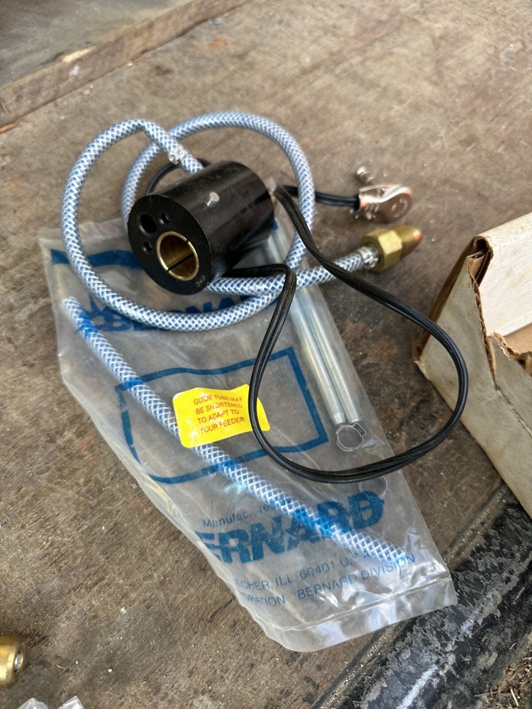 Bernard E-Z FEED QUICK DISCONNECT FEEDER END