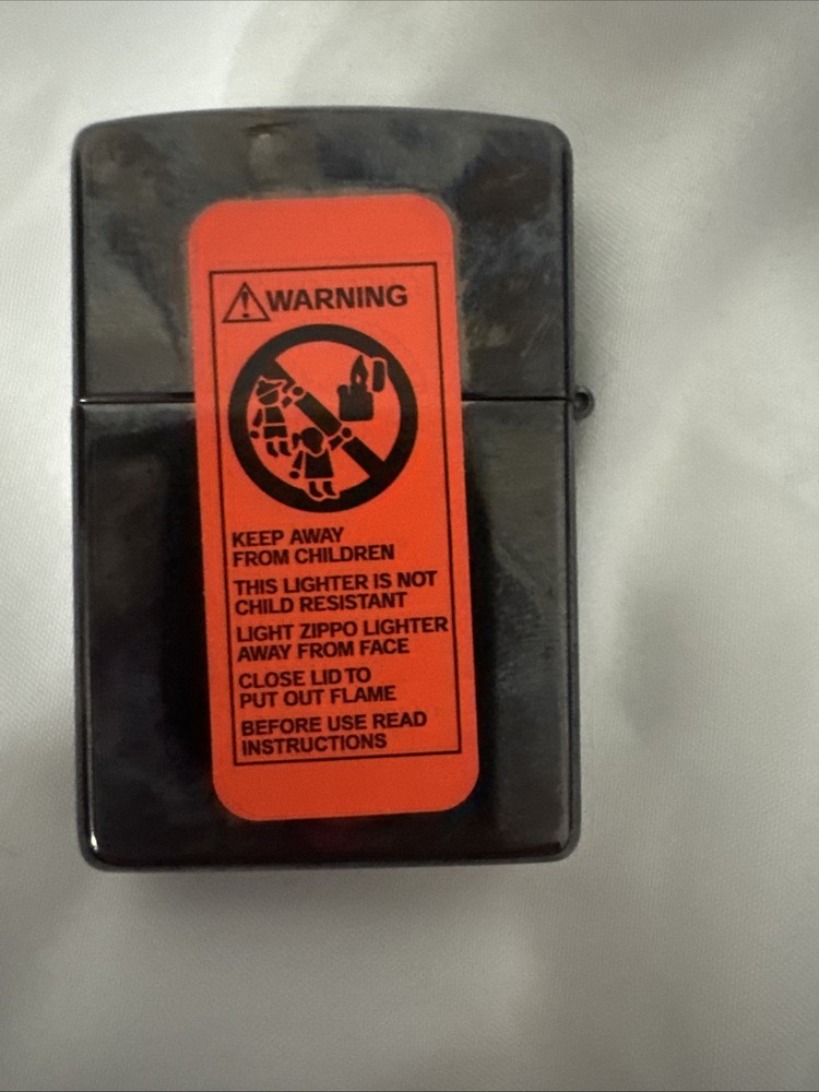 ZIPPO VIETNAM THE WALL 2005 LIGHTER