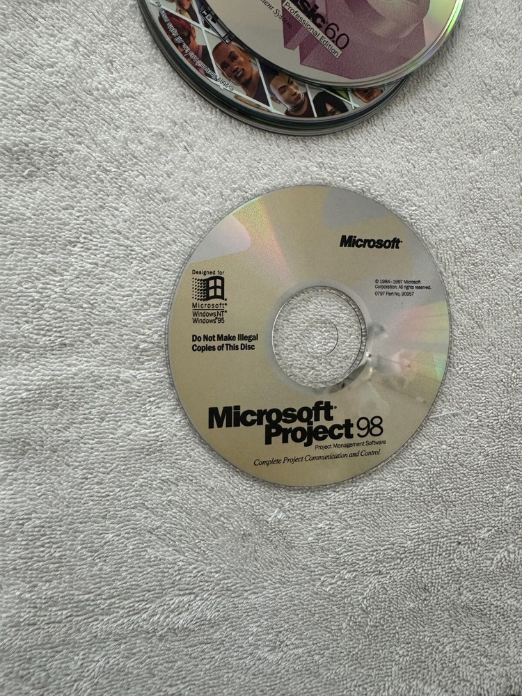 Microsoft Project 98 - PRODUCT KEY NOT INCLUDED!!!!