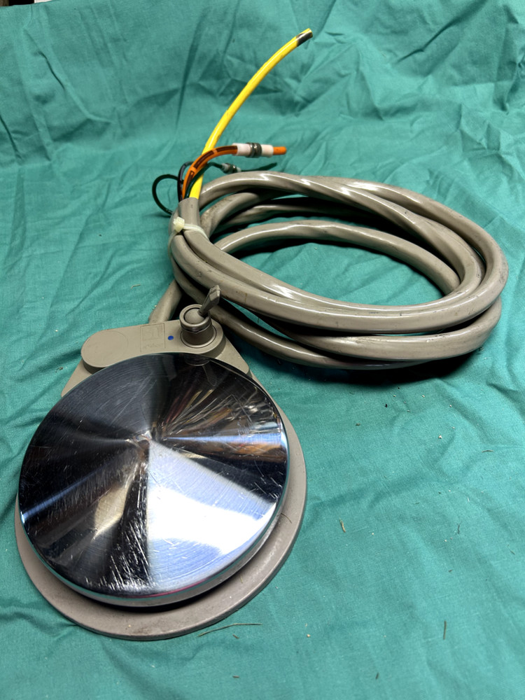 Adec dental foot control