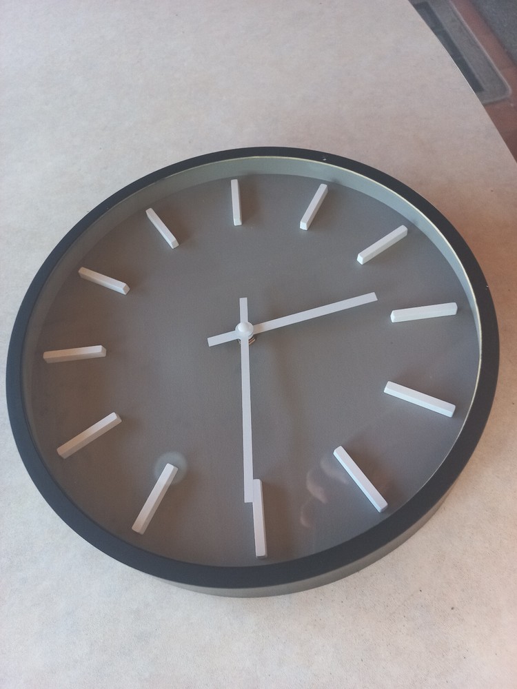 WALL CLOCK - Grey/Black 30x30x4 cm Quartz timing