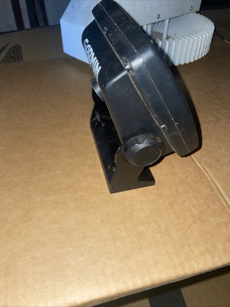 Garmin Fishfinder 100 W/Mounting Bracket