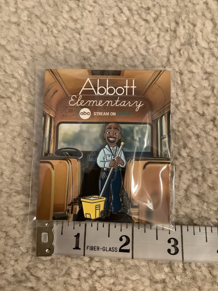 Abbott Elementary SDCC 2025 Comic Con Mr Johnson Pin Exclusive Rare