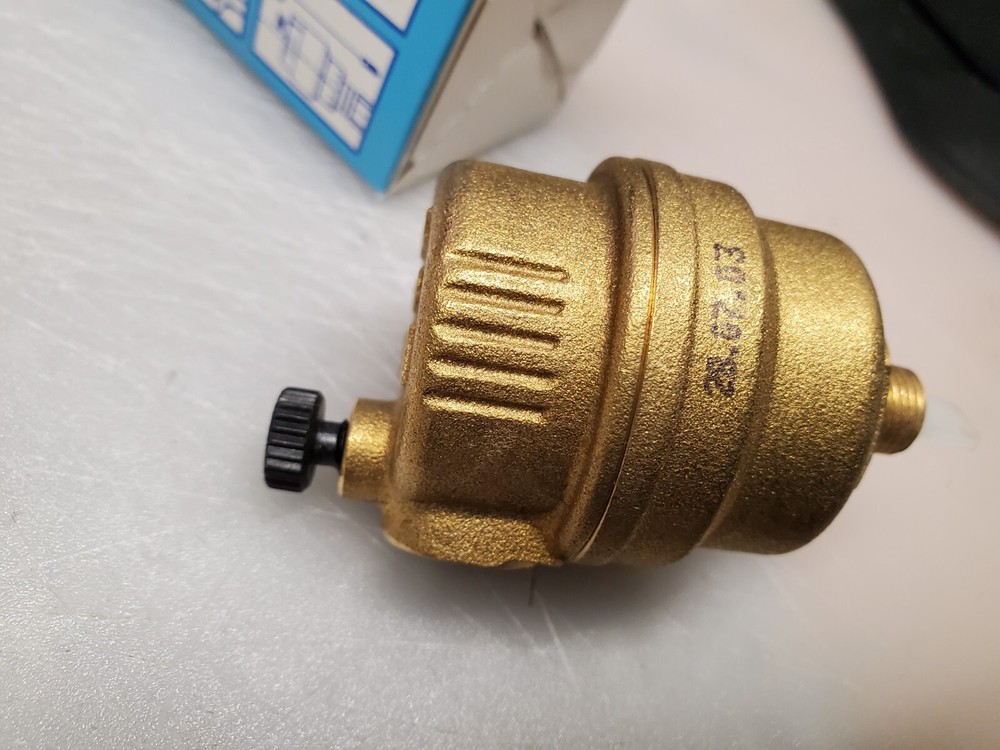 Watts FV-4M1-1/8 Automatic Air Vent Valve 1/8" Made in Italy 150PSI 240F