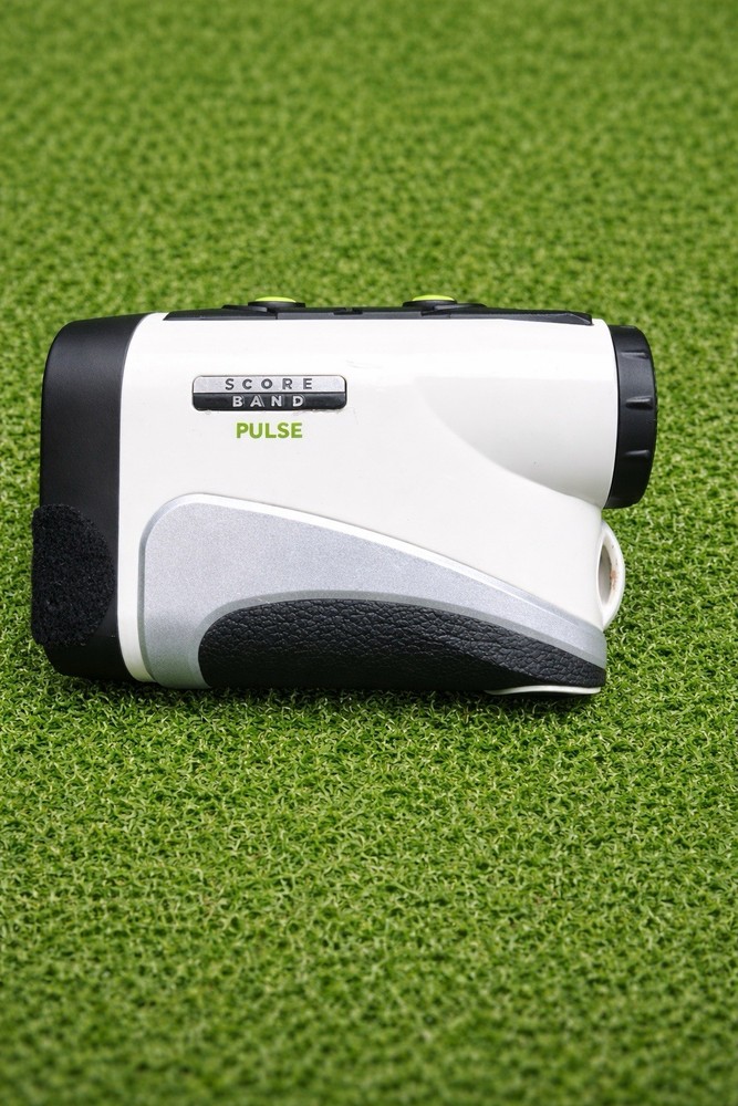 Score Band Pulse Golf Rangefinder Fast Focus System White Black Silver