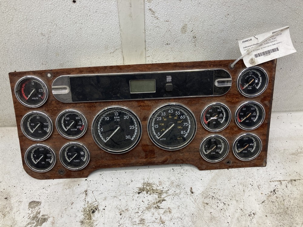 2008-2011 Freightliner CASCADIA Speedometer Instrument Cluster - Used