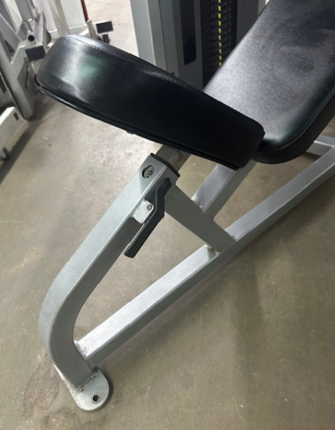 Star Trac | Impact Shoulder Press