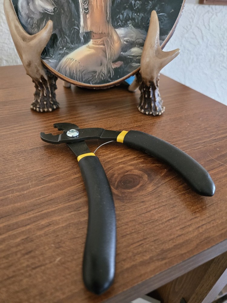 Saunders Nock Set Pliers