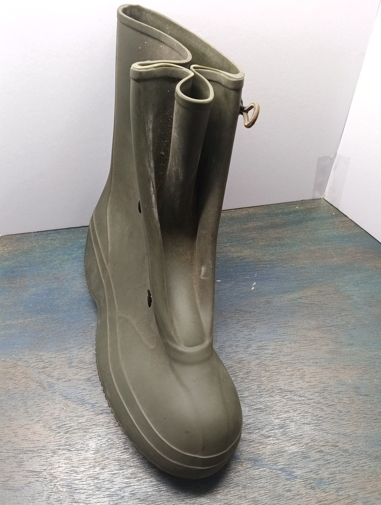 Spare Size 10 KCA Military Overboot Right Side Only