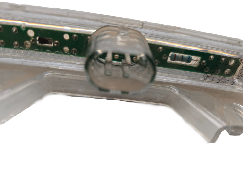 82713504 | Volvo Marker Light/Sunvisor