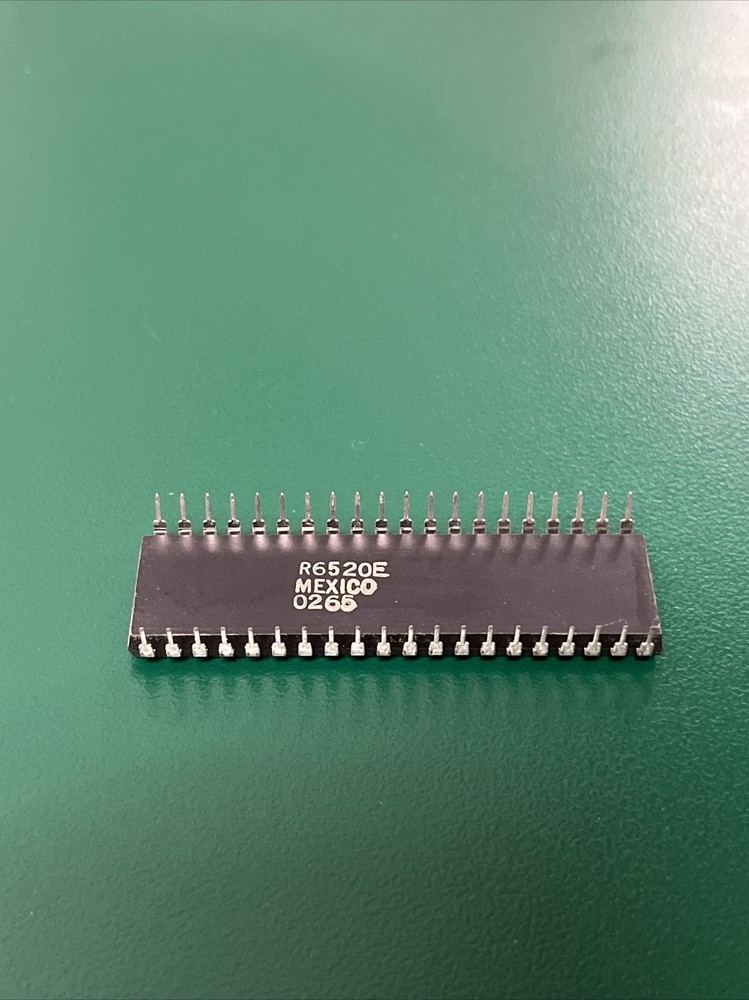ROCKWELL ~ R6520AP ~ IC DIP40