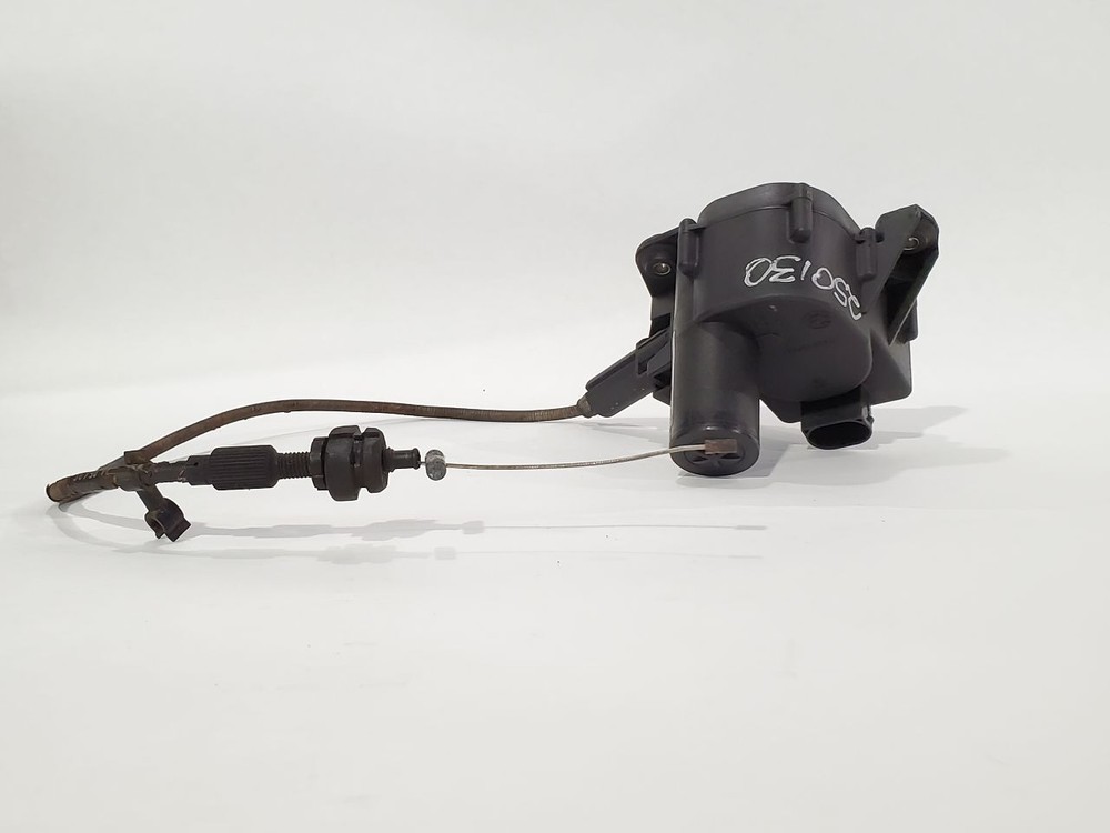 2000 BMW Z3 OEM Cruise Control Actuator with Cable