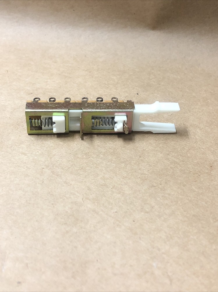SWITCHCRAFT PART# 77123A19B