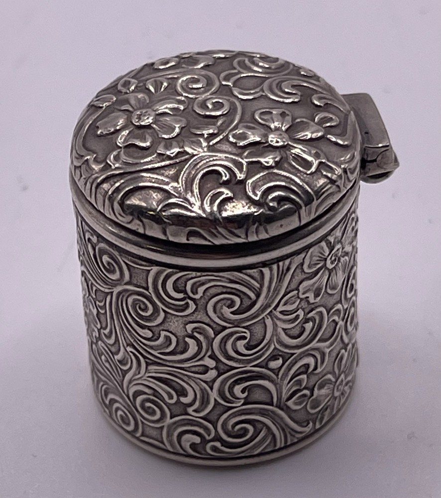 Unger Bros Sterling Silver Chantelaine Thimble Case c.1900