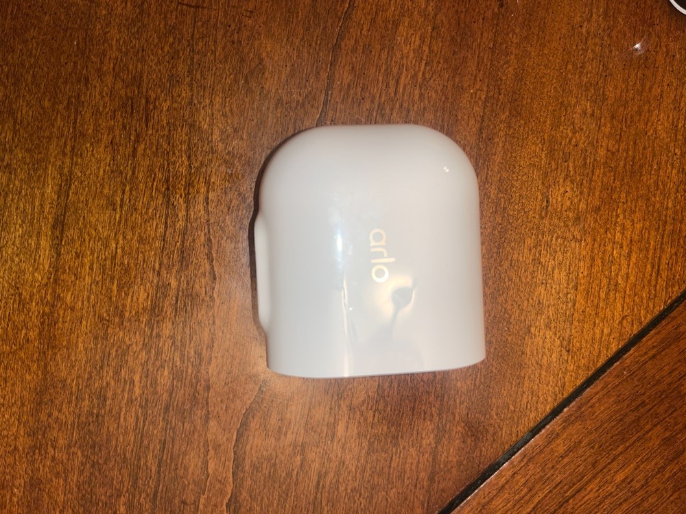 Arlo Pro 5S 2K Spotlight Camera 3 Pack With Solar Panel VMK4360P