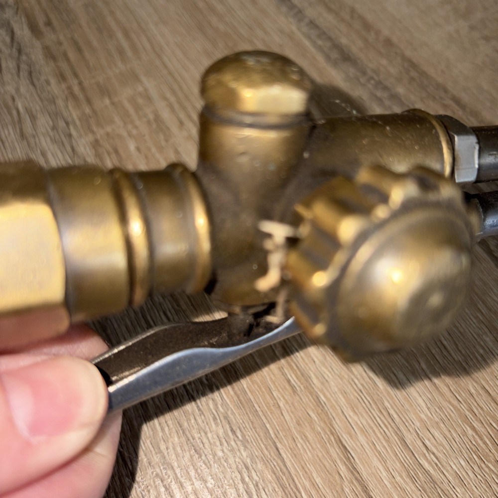 VICTOR WELDING CUTTING TORCH MEDIUM DUTY, Model CA2460