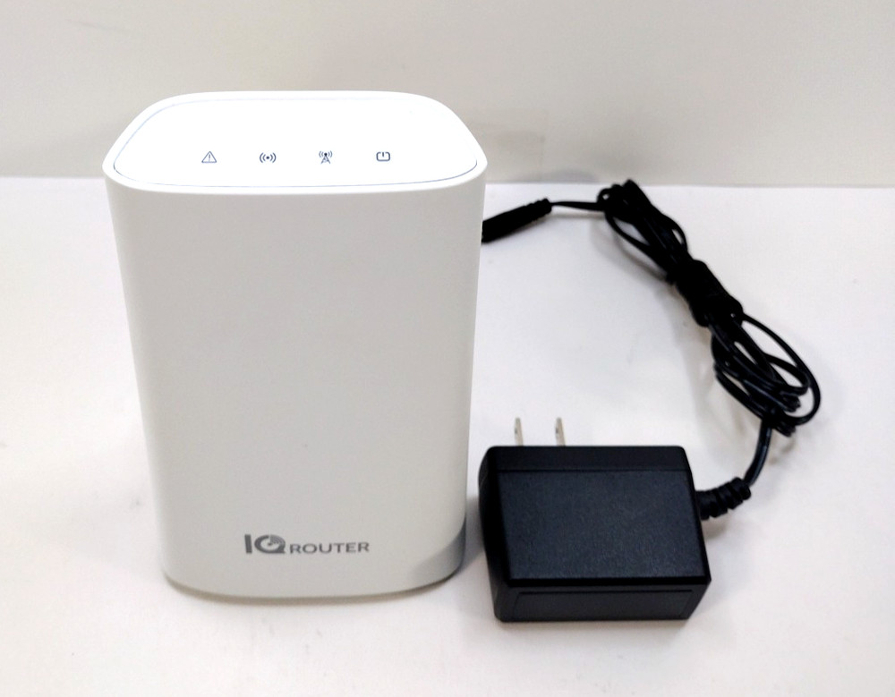 IQ Mesh Router in White RP052M