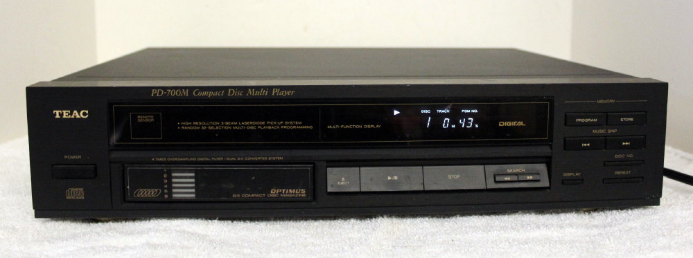 Teac PD-700M Multi Compact Disc Player ~ 6 Disc Magazine ~ No Remote