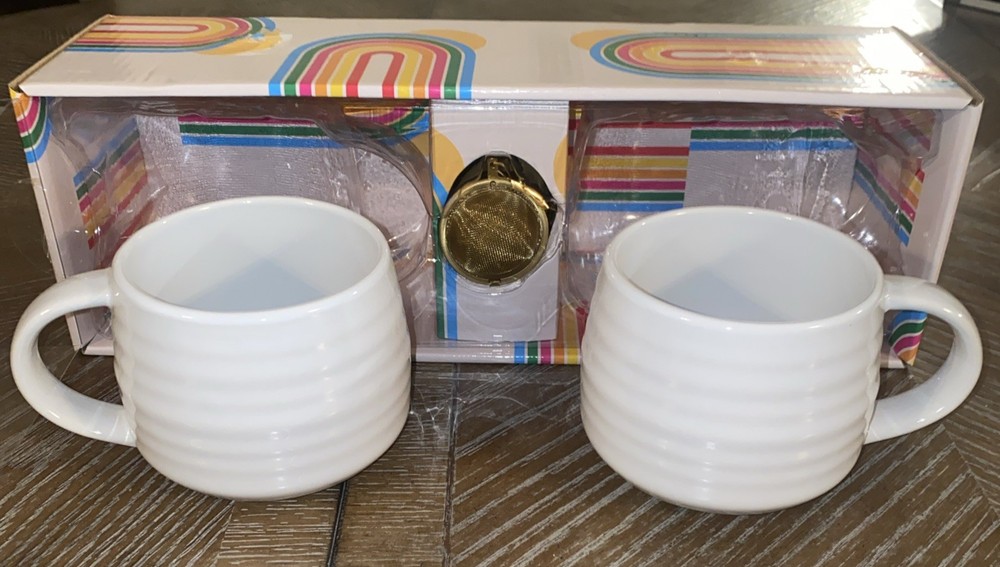 Set of 2 White Tea Mugs & Tea Strainer