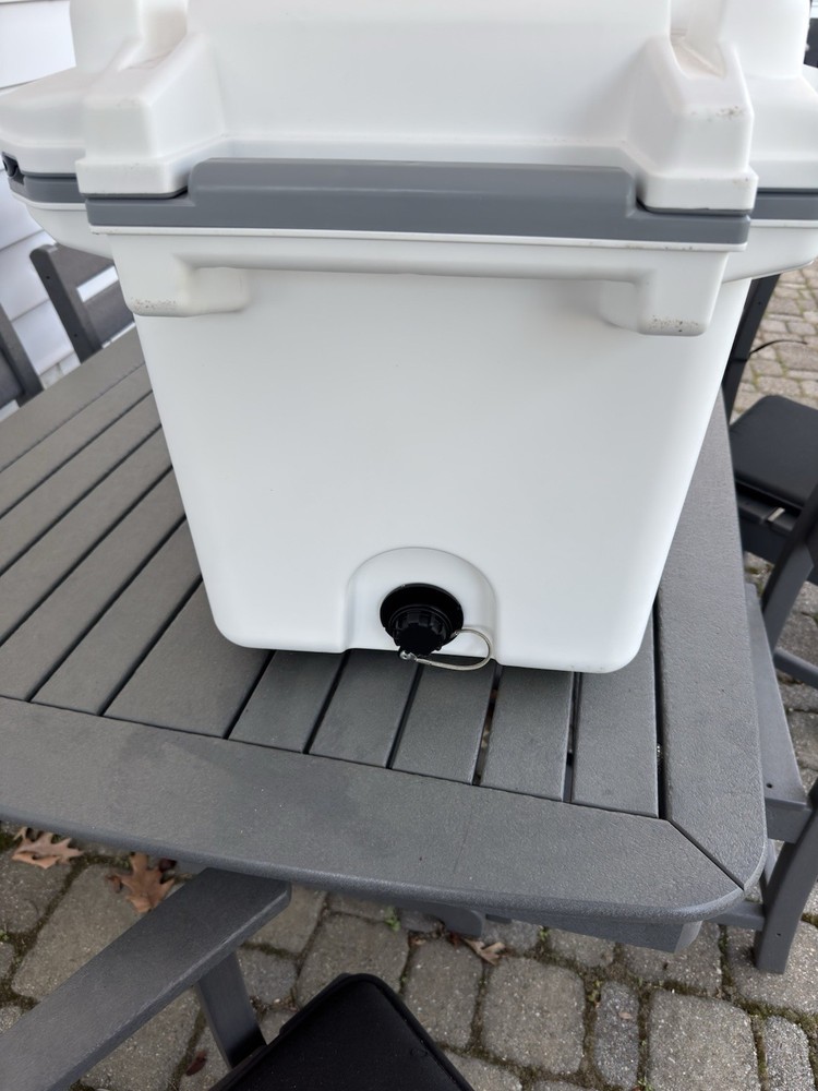 Pelican 70QT Elite White Cooler