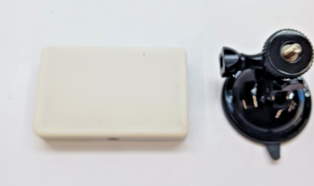 Lumecube LC-PANELMINI1 Smart LED Light with Diffuser & Suction Cup Holder