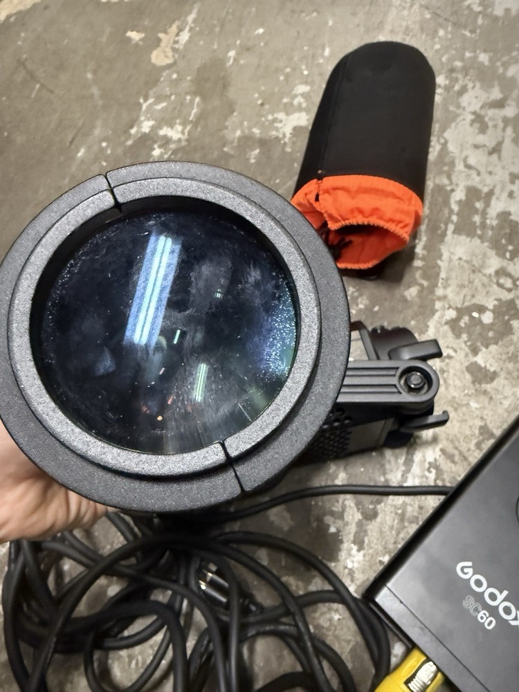 550$ Godox SC-60 Continuous Light + Projection Attachment