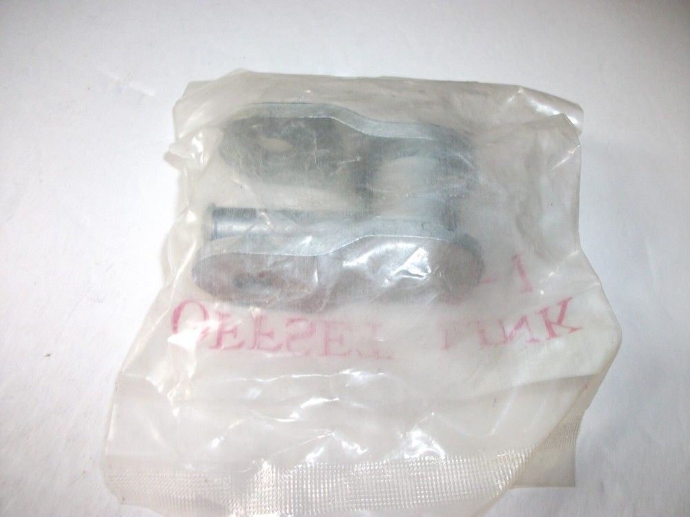 New in Package ANSI 100-1 Offset Link