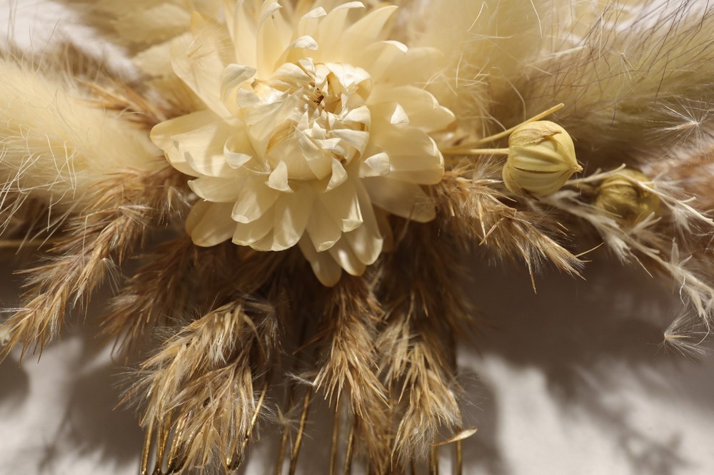 Dried Flower Hair Comb