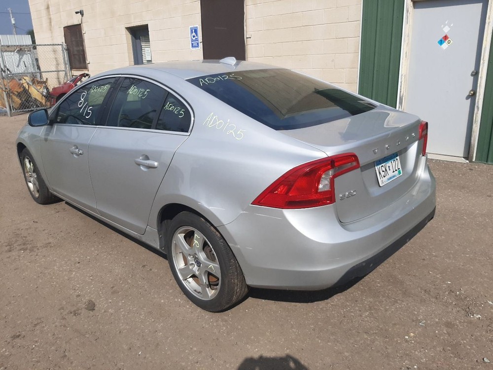 S60 2012 High Mounted Stop Light 1055605