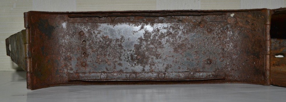 WWI original russian Maxim ammo box