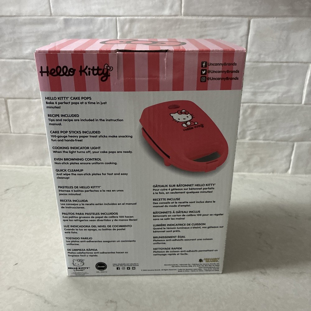 Hello Kitty Cake Pop Maker with Sticks Includes Cake Pop Sticks New In Box