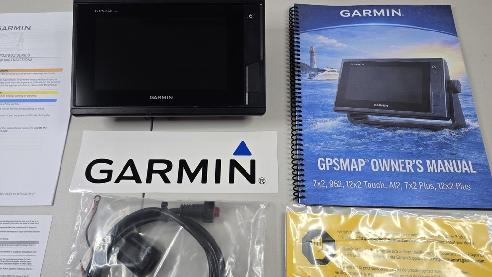 Garmin GPSMAP 742xs Chartplotter Sonar – Tested, Works Great, Complete Set