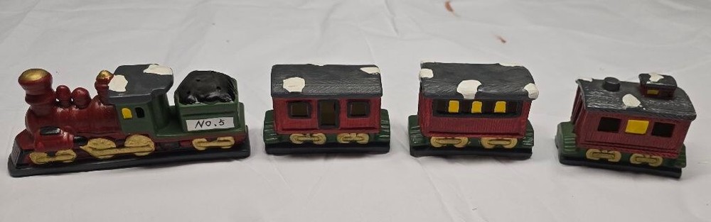 Vintage Ceramic 4 pc Christmas Train Decor