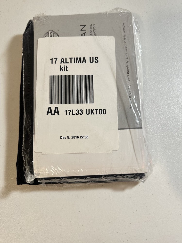 2017 Nissan Altima Owner's Manual Set