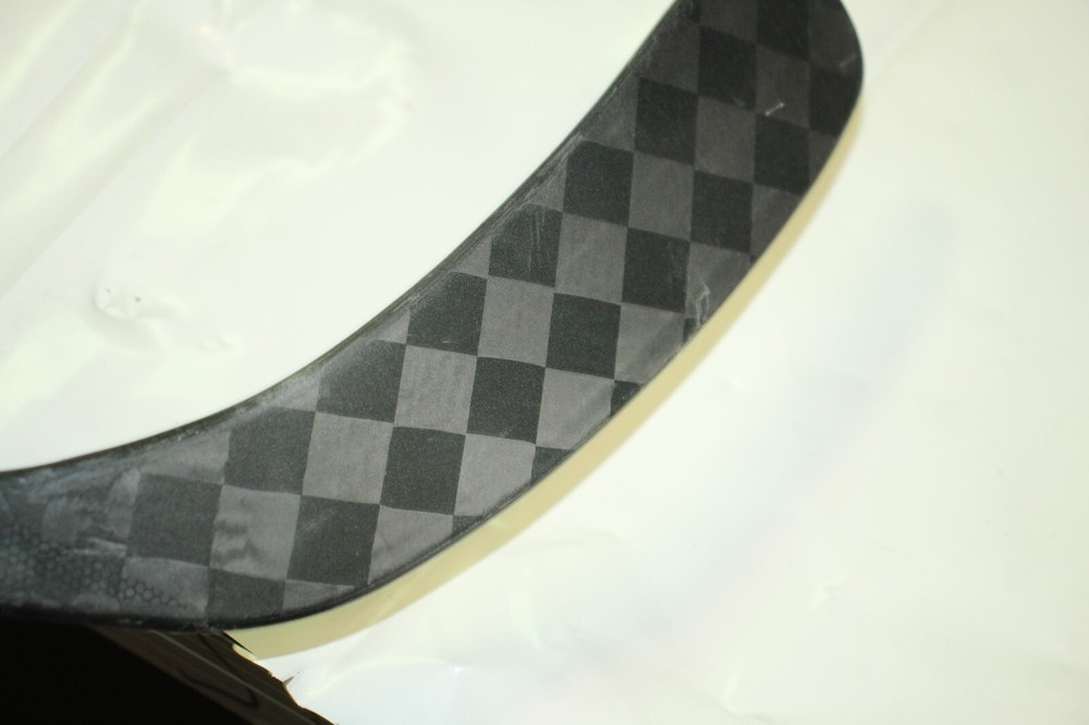 True Catalyst 9X Junior RH Hockey Stick