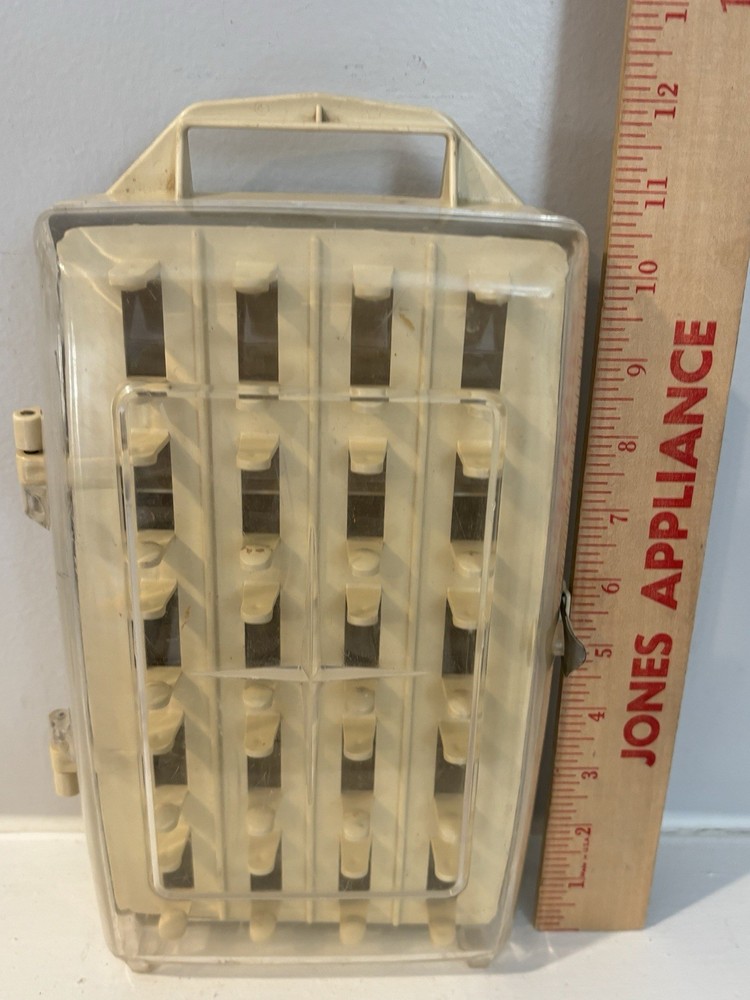 WM. Thomas & Sons, Inc. Plastic Spool/Bobbin Storage Box with Compartments