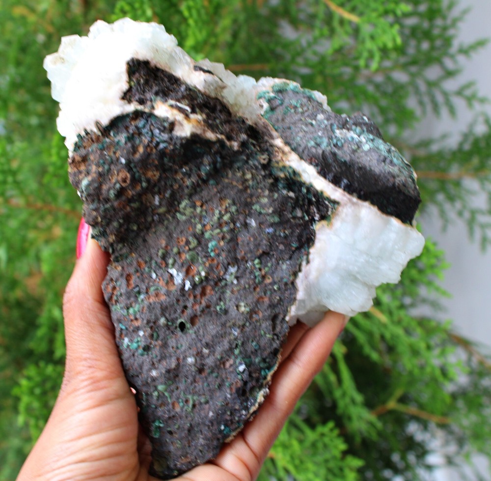 Green Apophyllite Crystals Format On Matrix Minerals Specimen