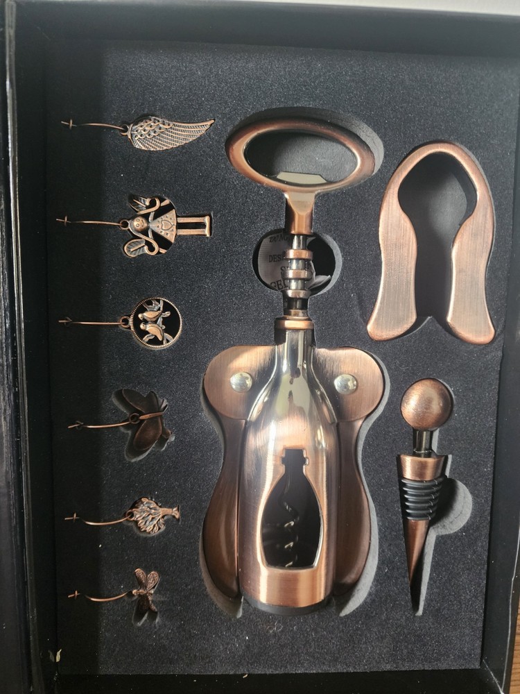 Lazboy Wine Essentials Wine Opener Gift Box!!