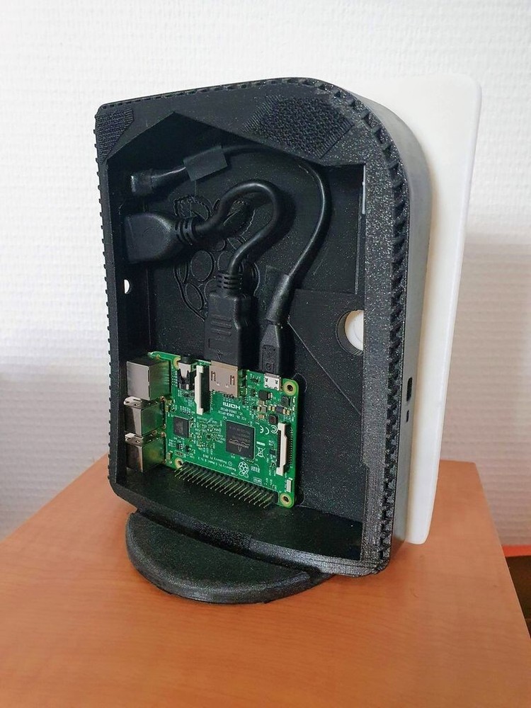 3D Printed Raspberry Pi Model 3B / 3B+ / 4B PS5 Case