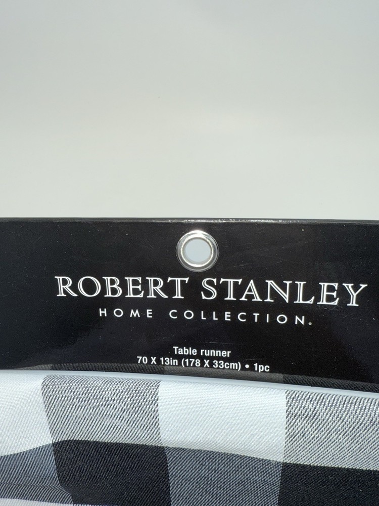 Robert Stanley Table Runner 70 x 13in Tableware