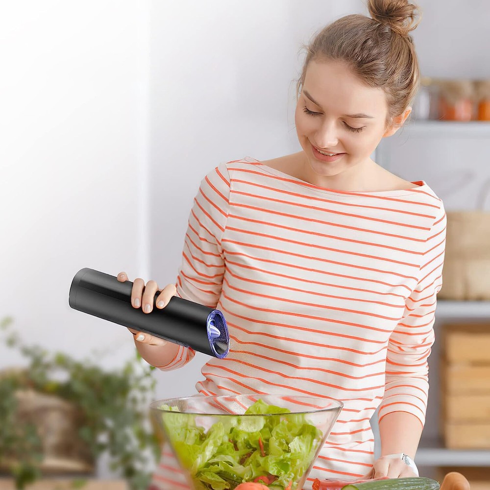 Electric Black Salt & Pepper Grinder LED Light Adjustable USB High-capacity