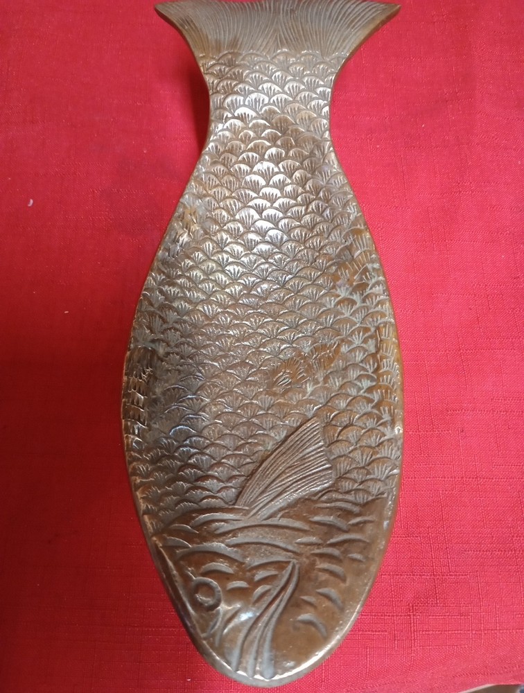 Vintage Solid Brass Fish Tray 9"