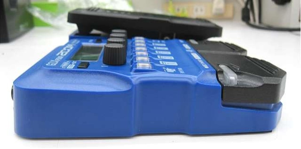 ZOOM G1X FOUR MULTI-EFFECTOR