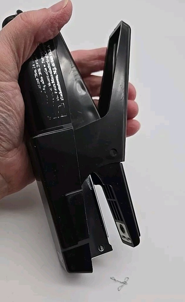 Bates 110P Standard Undulated Plier Stapler Black Hanger Loop