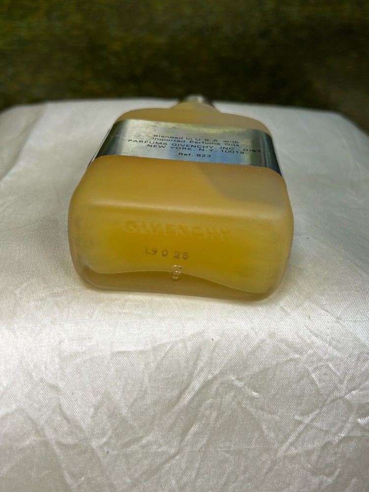 GIVENCHY GENTLEMAN 109ML MOISTURIZING AFTERSHAVE BALM (NEW WITH BOX)