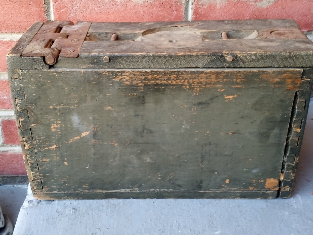 WW1 US ARMY OAK AMMO BOX