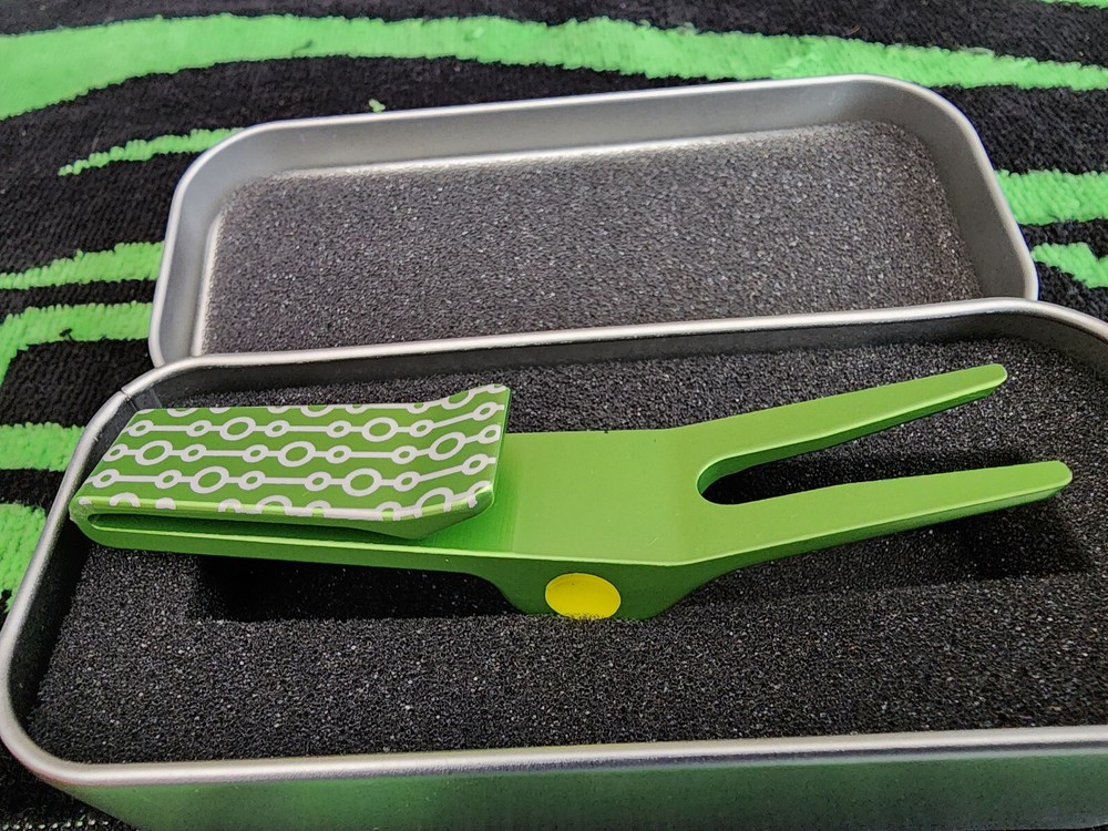 Scotty Cameron 2023 Pearls Pivot/Divot Tool⛳⛳Bright Dip Lime