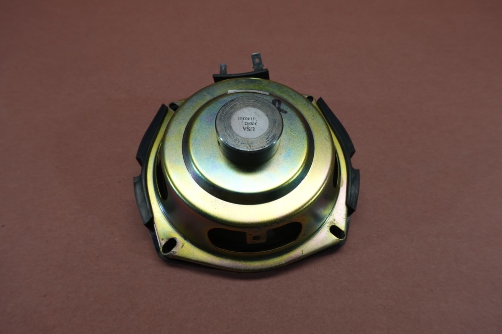 2001-2006 Harley Davidson Electra Glide FLHTCSE Right Front Speaker